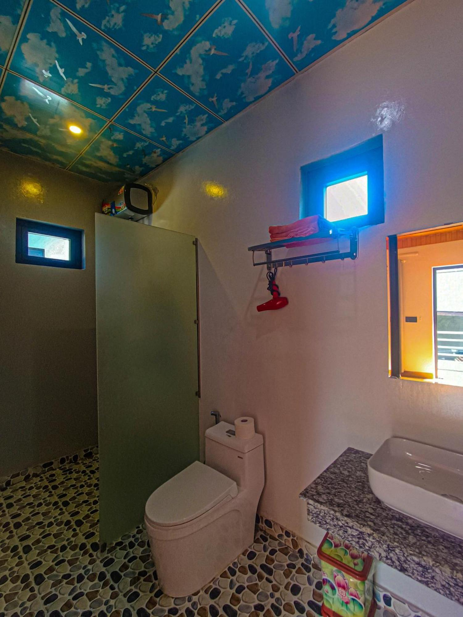 Yolo Pool Bar Villas & Garden Restaurant Phong Nha Exterior foto